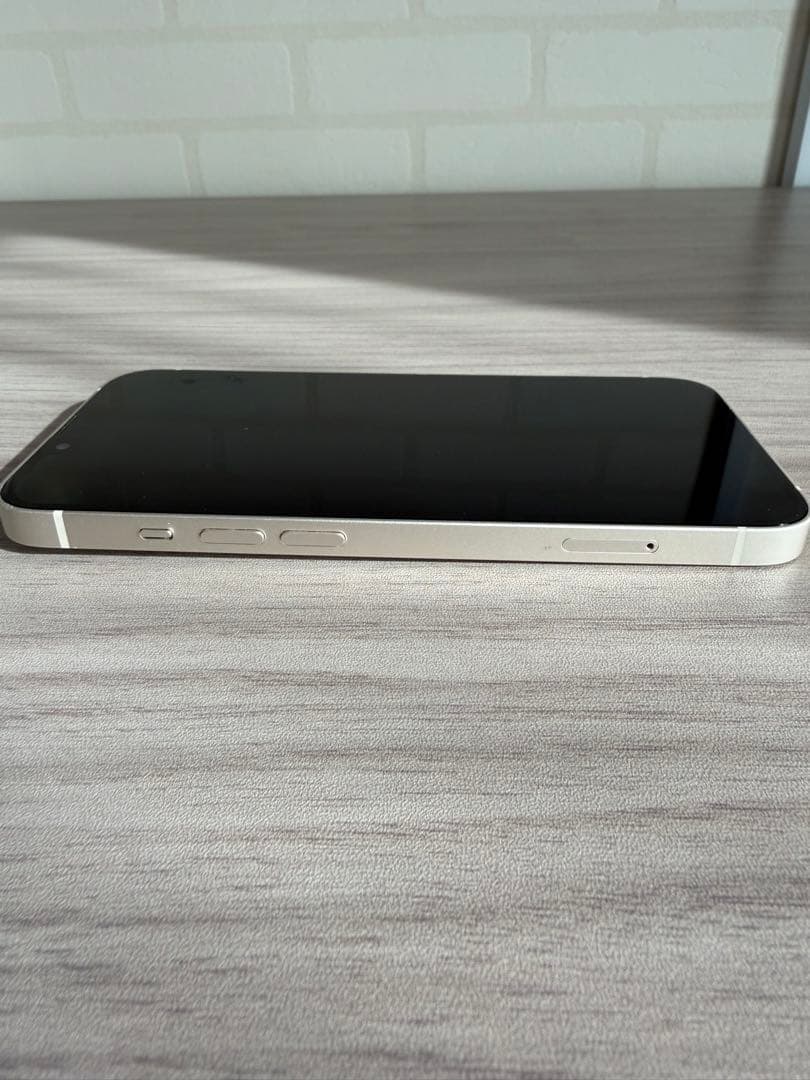 Apple iPhone 13 128GBホワイト 本体