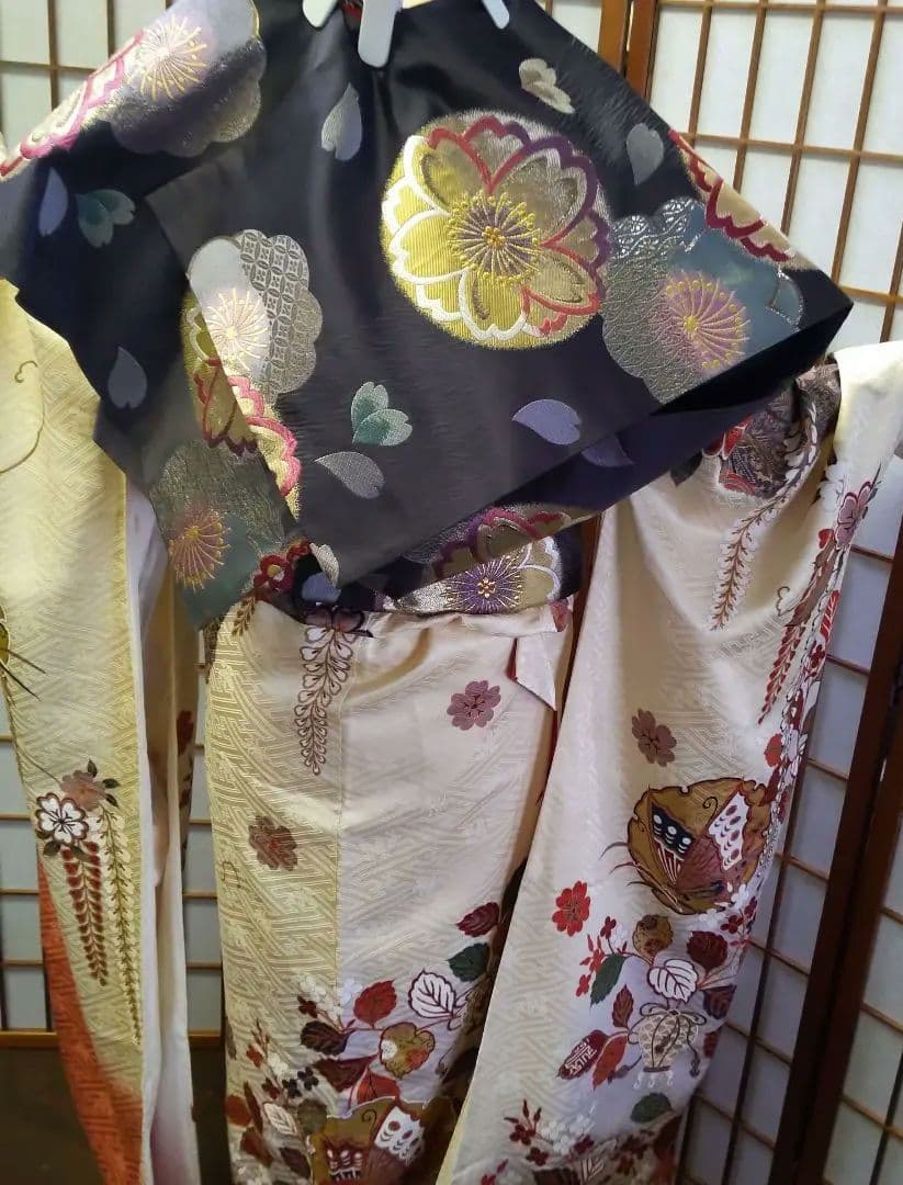 456 アイボリー　古典柄　正絹振袖7点フルセット　成人式卒業式謝恩会結婚式