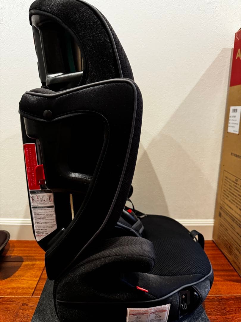 Aprica アップリカ　エアグルーヴ AE チャイルドシート　ジュニアシート