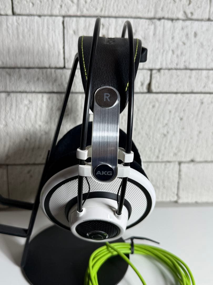 AKGクインシー・ジョーンズ・シグネチャー・ライン Q701