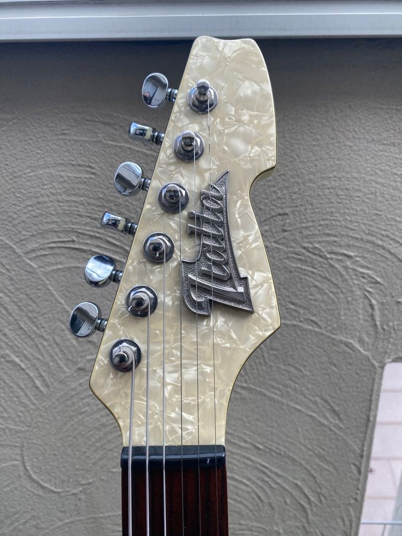 Italia Guitars Monza(ビザールギター)