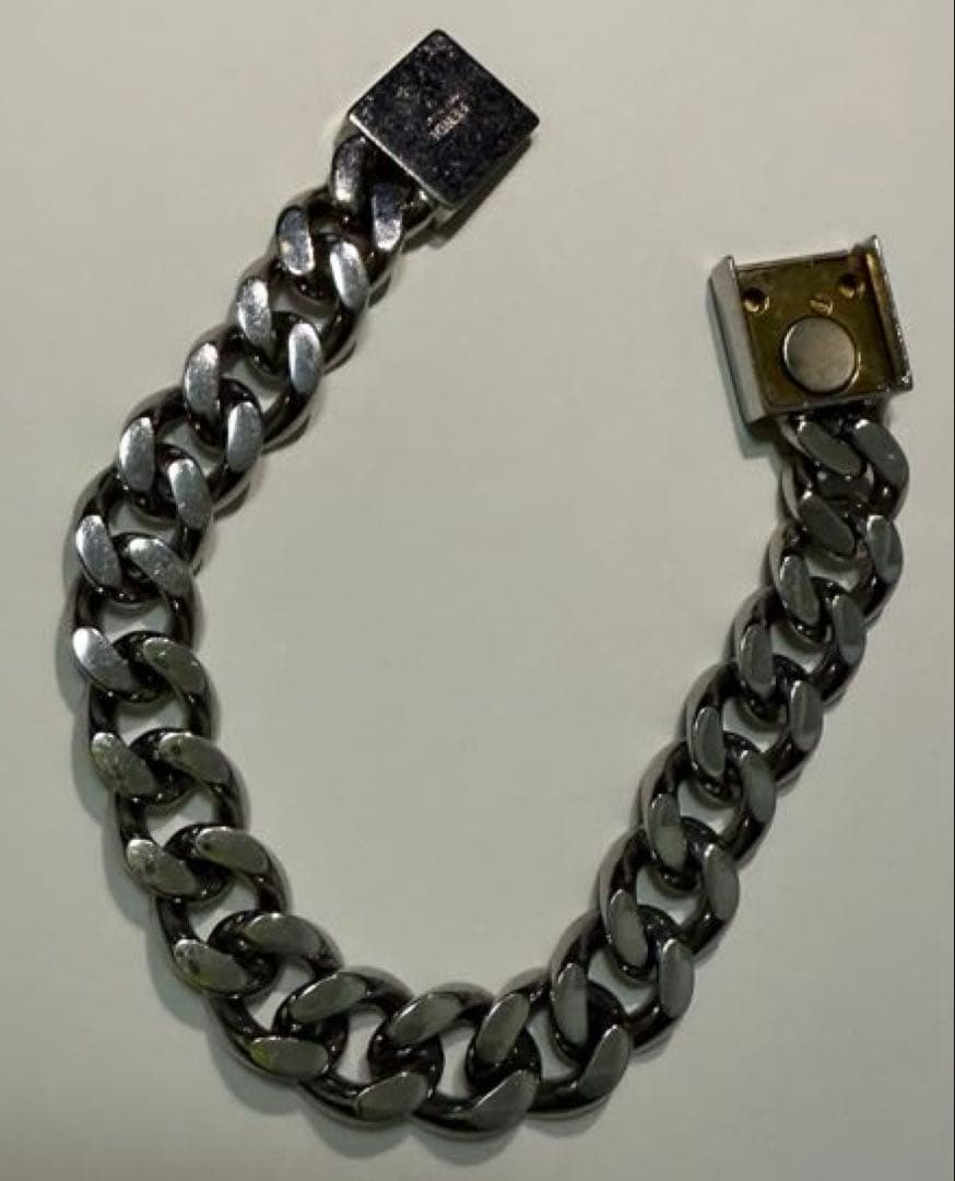 Fendi シルバーチェーンブレスレット