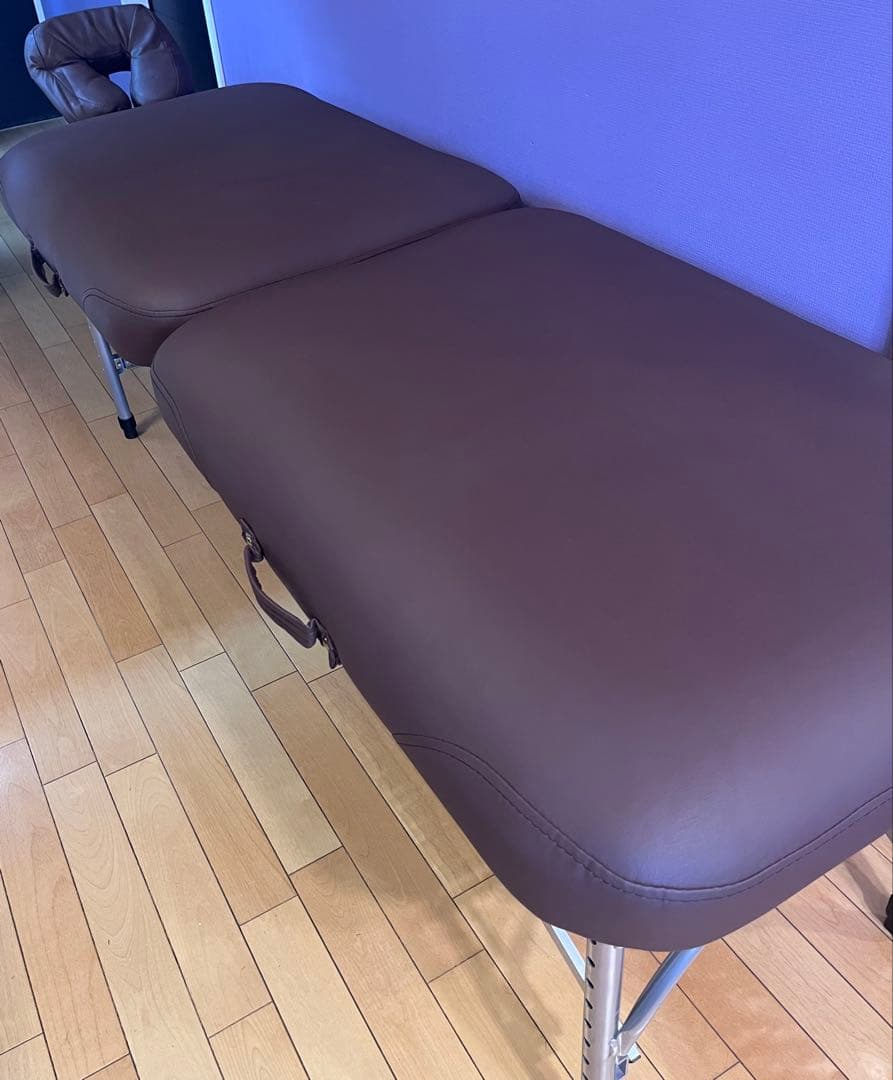 セブンエステ超軽量アルミ製　折りたたみ 簡易ベッド FLY エステべッド