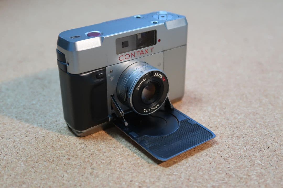 CONTAX T　 動作せず！　京セラコンタックス　フィルムカメラ　ストロボ付