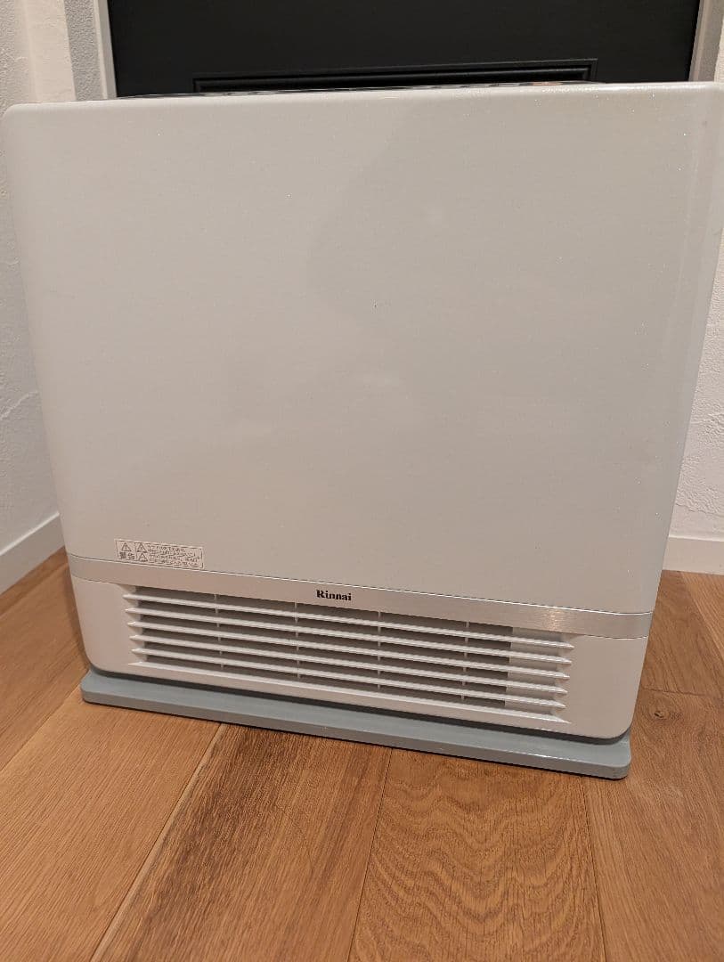 温水ルームヒーター RFM-Y40EA 2018年製