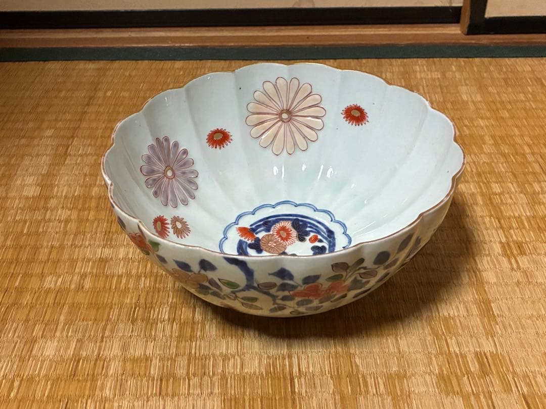 古伊万里 染付 金彩 菊紋 牡丹紋 輪花 深鉢 盛鉢 時代物