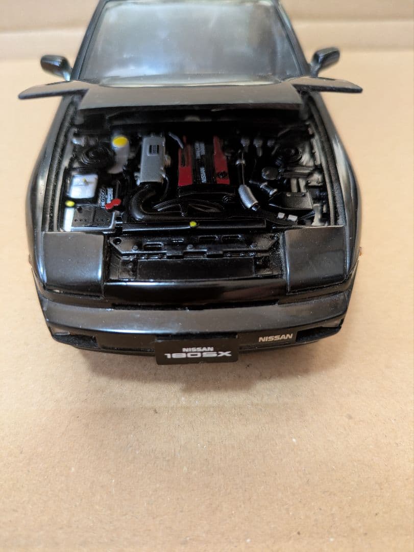 アオシマ　DISM 1/24 NISSAN 180SX