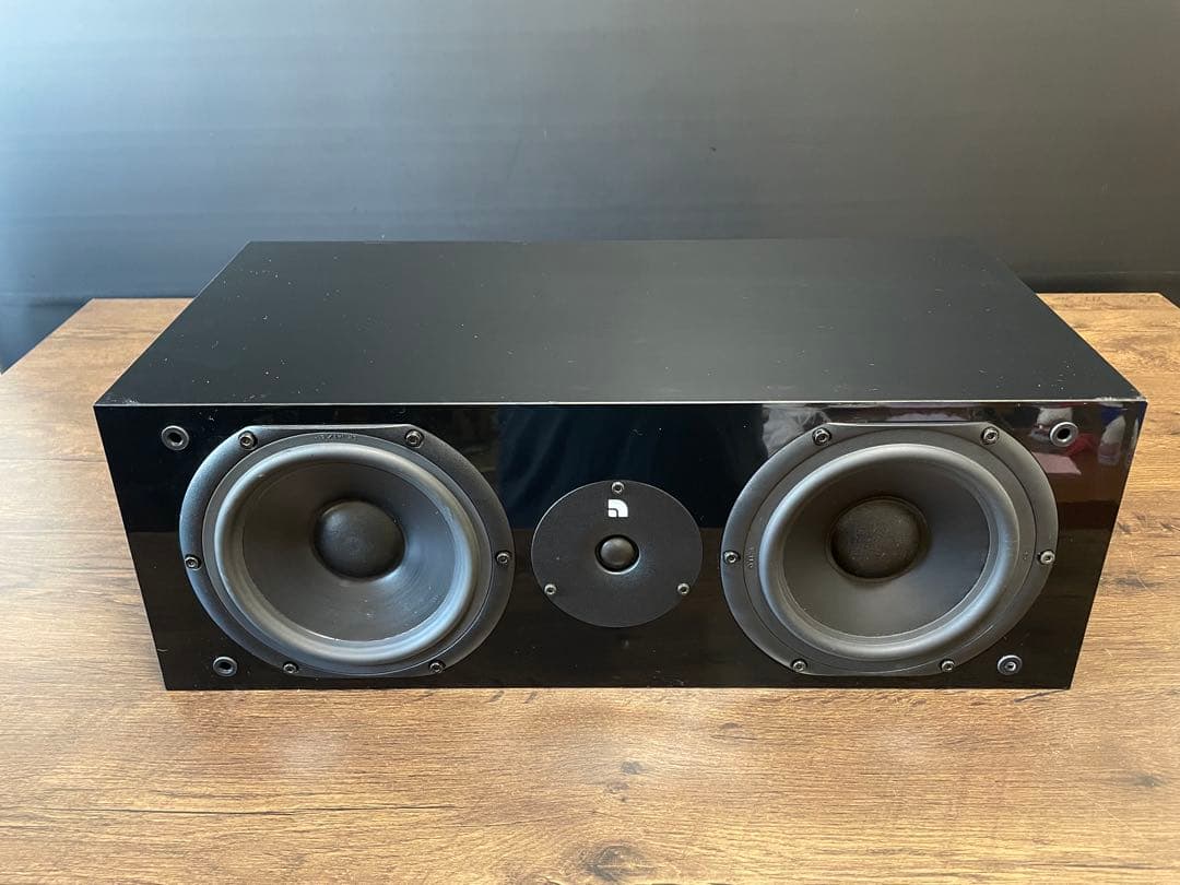 センタースピーカー audio pro black vector