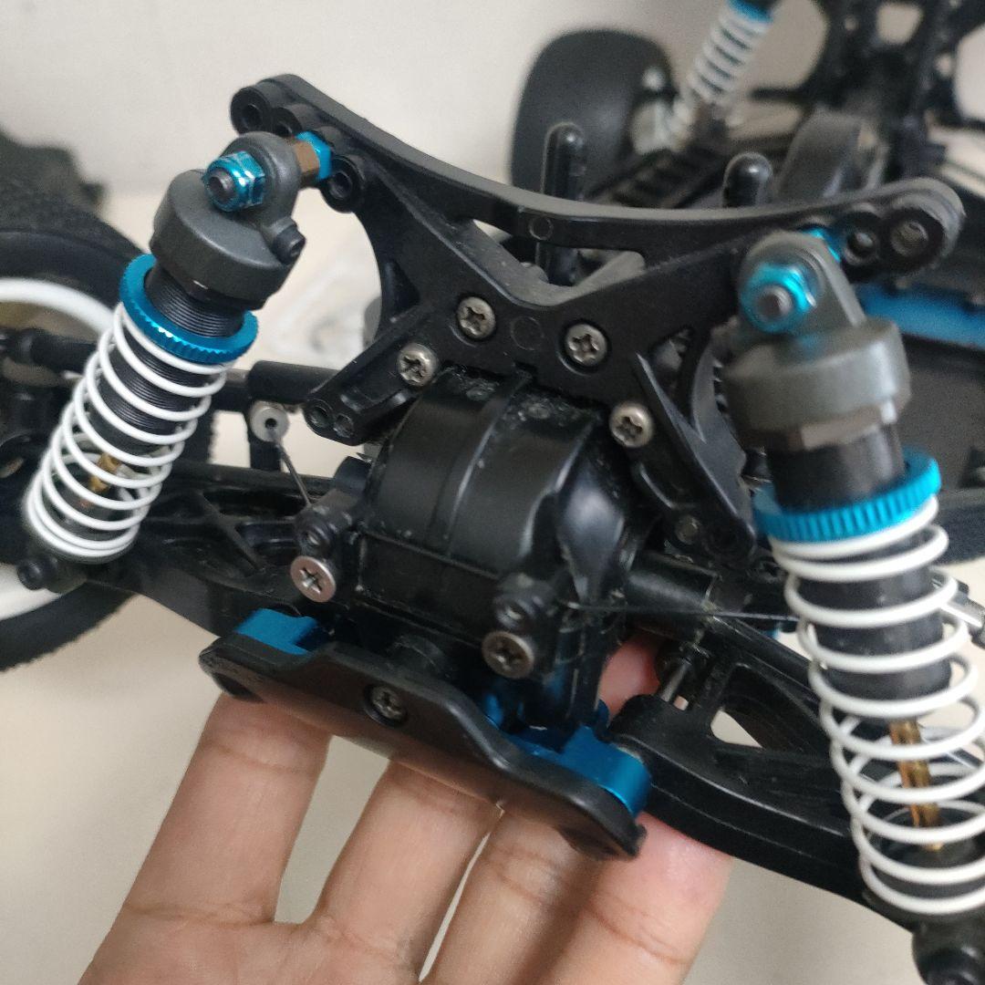 タミヤDB01シャーシ、オプション多数装備、ボディ付き