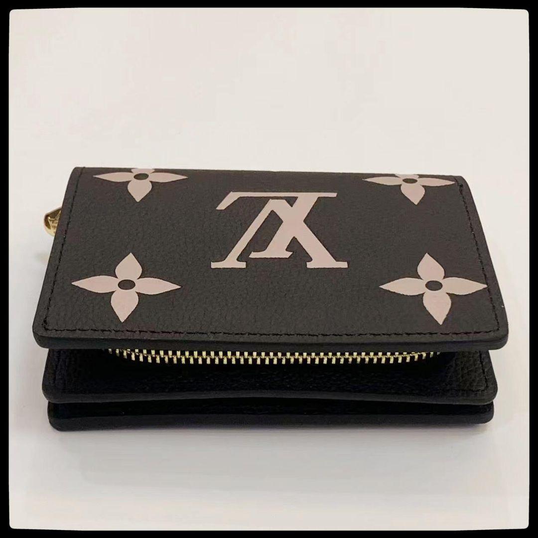 【 箱付き】 二つ折り財布 ブラック