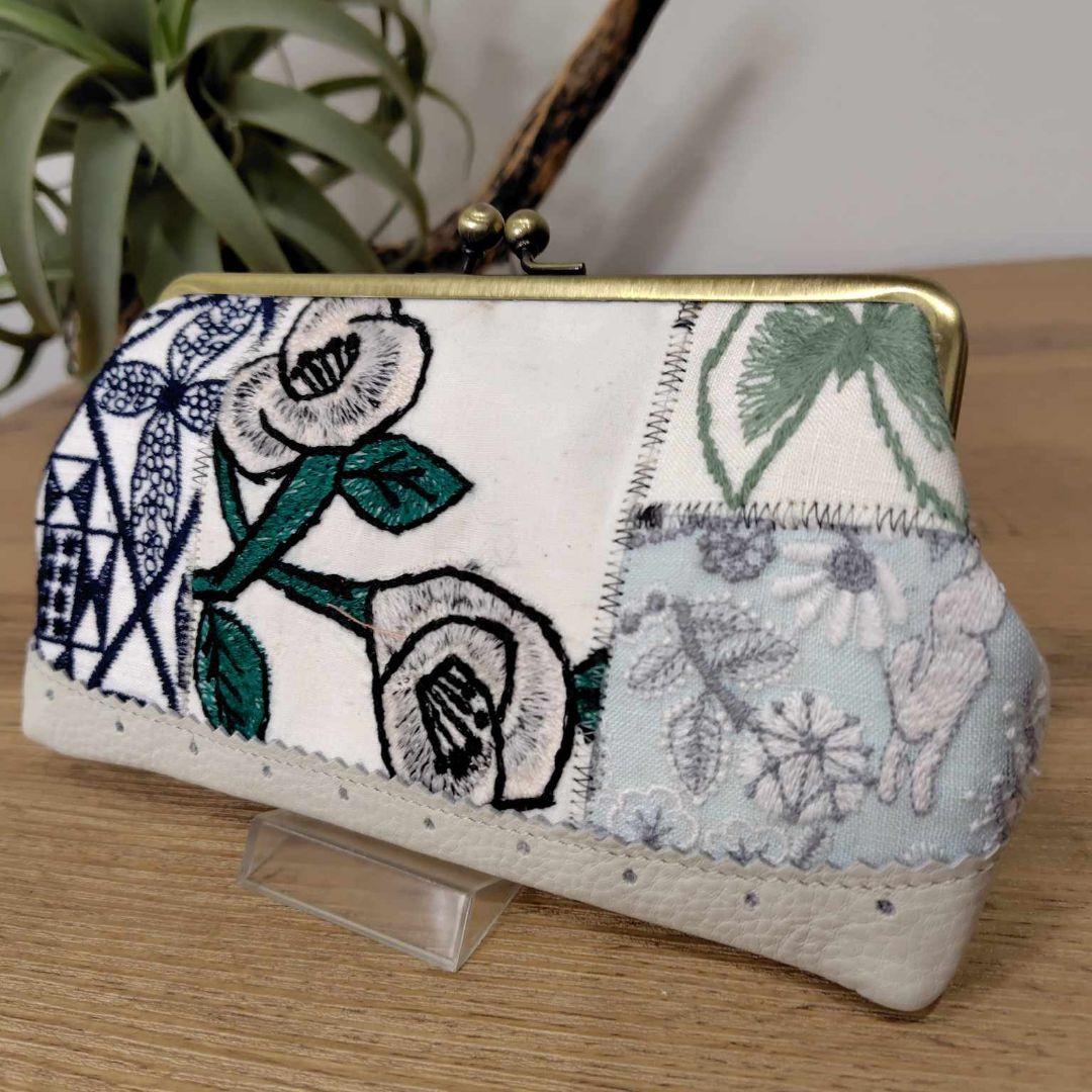 月*陽様 ミナペルホネン/swing camellia/skyflower/がま