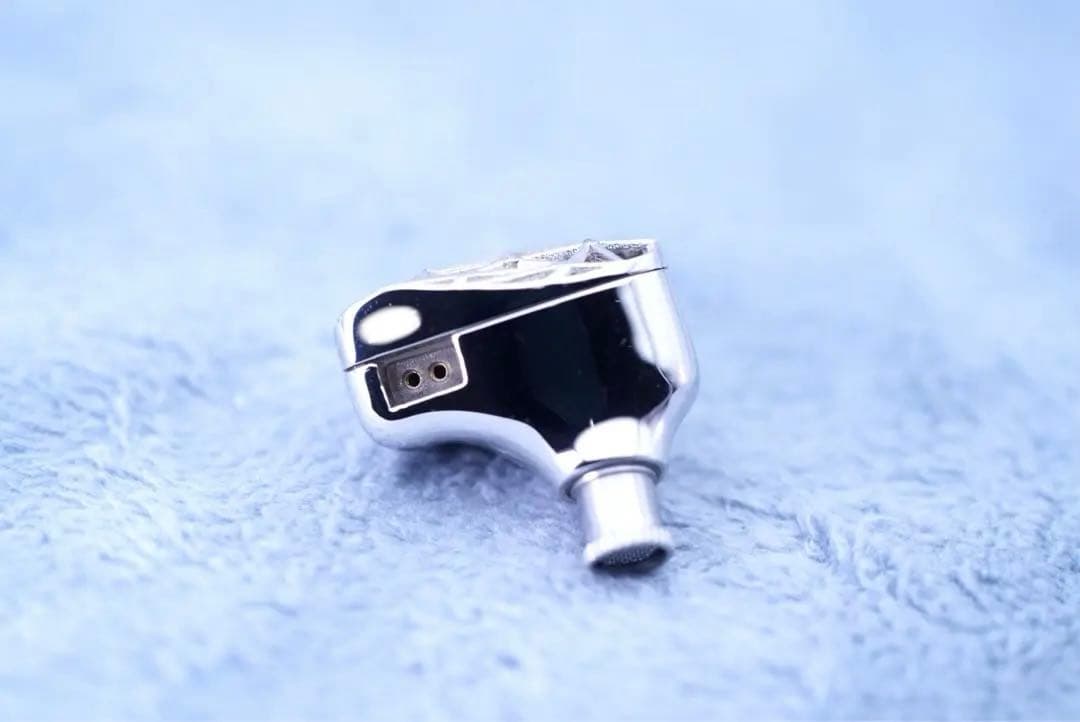 【1/5まで出品】MOONDROP 雪月花