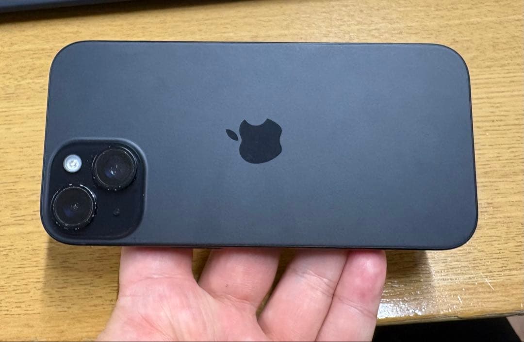 Apple iPhone15 128GBブラック 本体