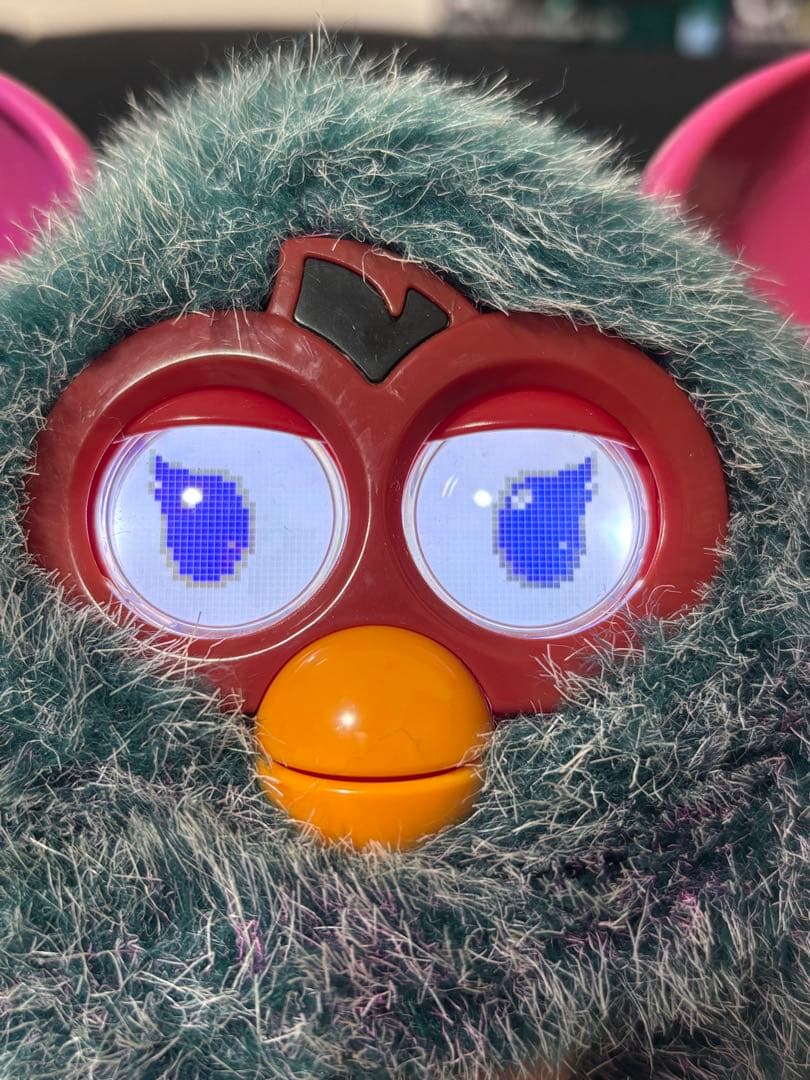 Furby ファービー プラムマーブル (ピンクとネイビーのグラデーション海外版