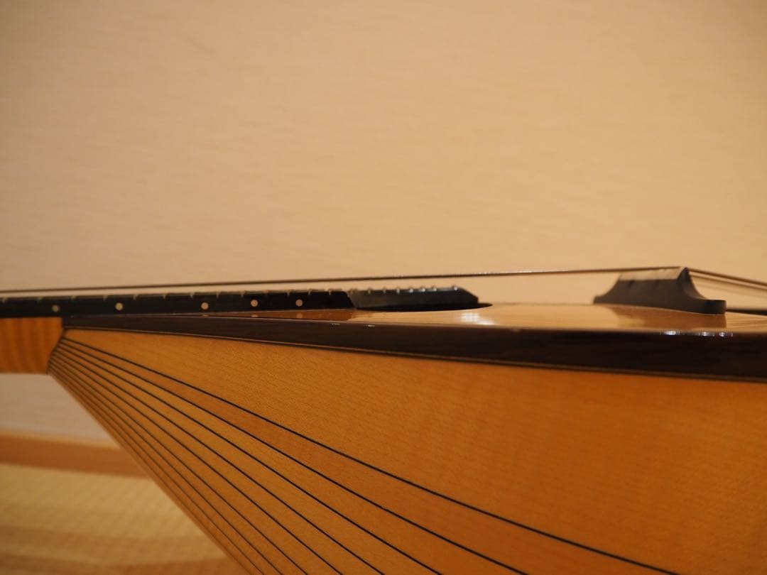 落合マンドリン S2（2007年製）