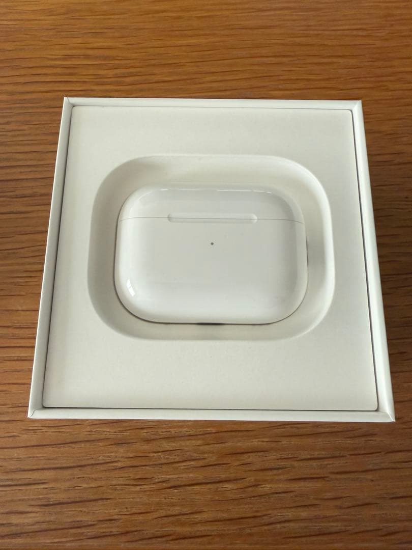 大人気！AirPods Pro (第2世代) 本体　動作確認済み