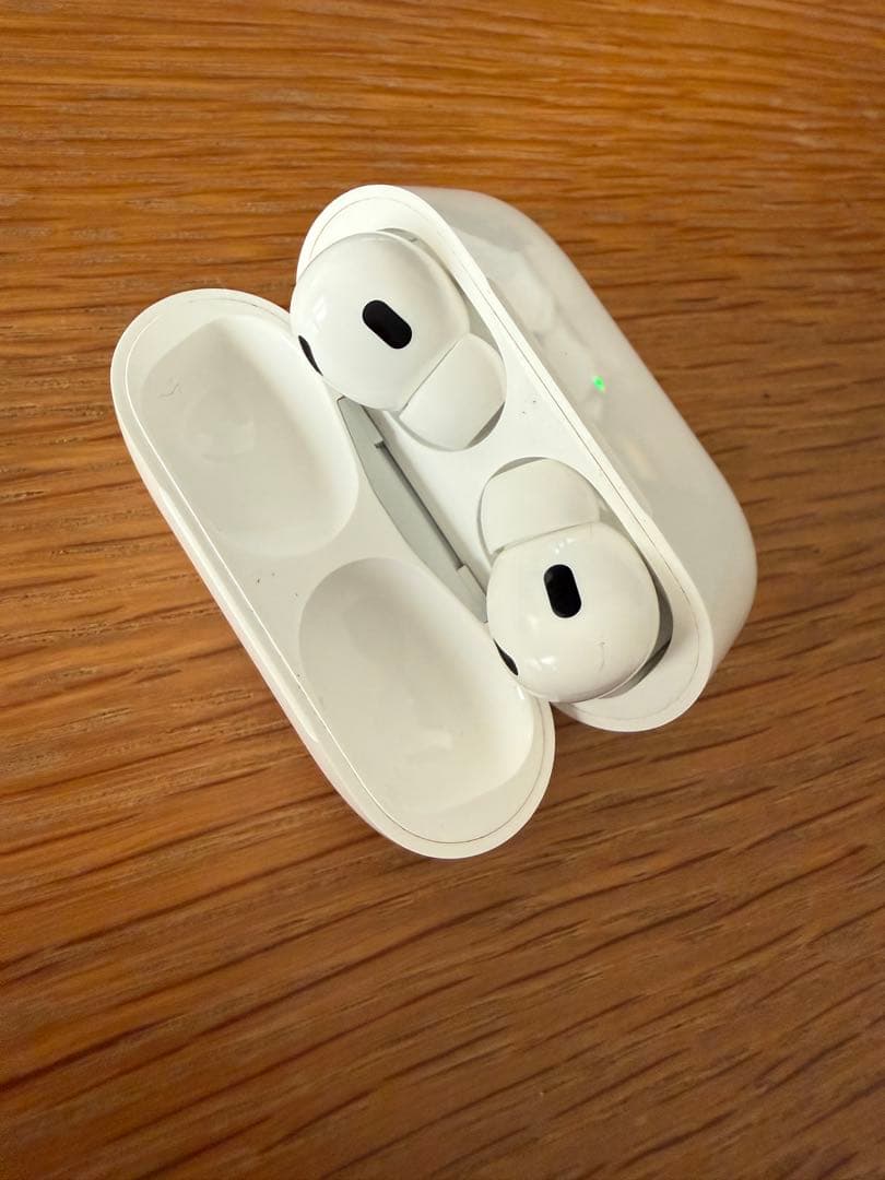 大人気！AirPods Pro (第2世代) 本体　動作確認済み