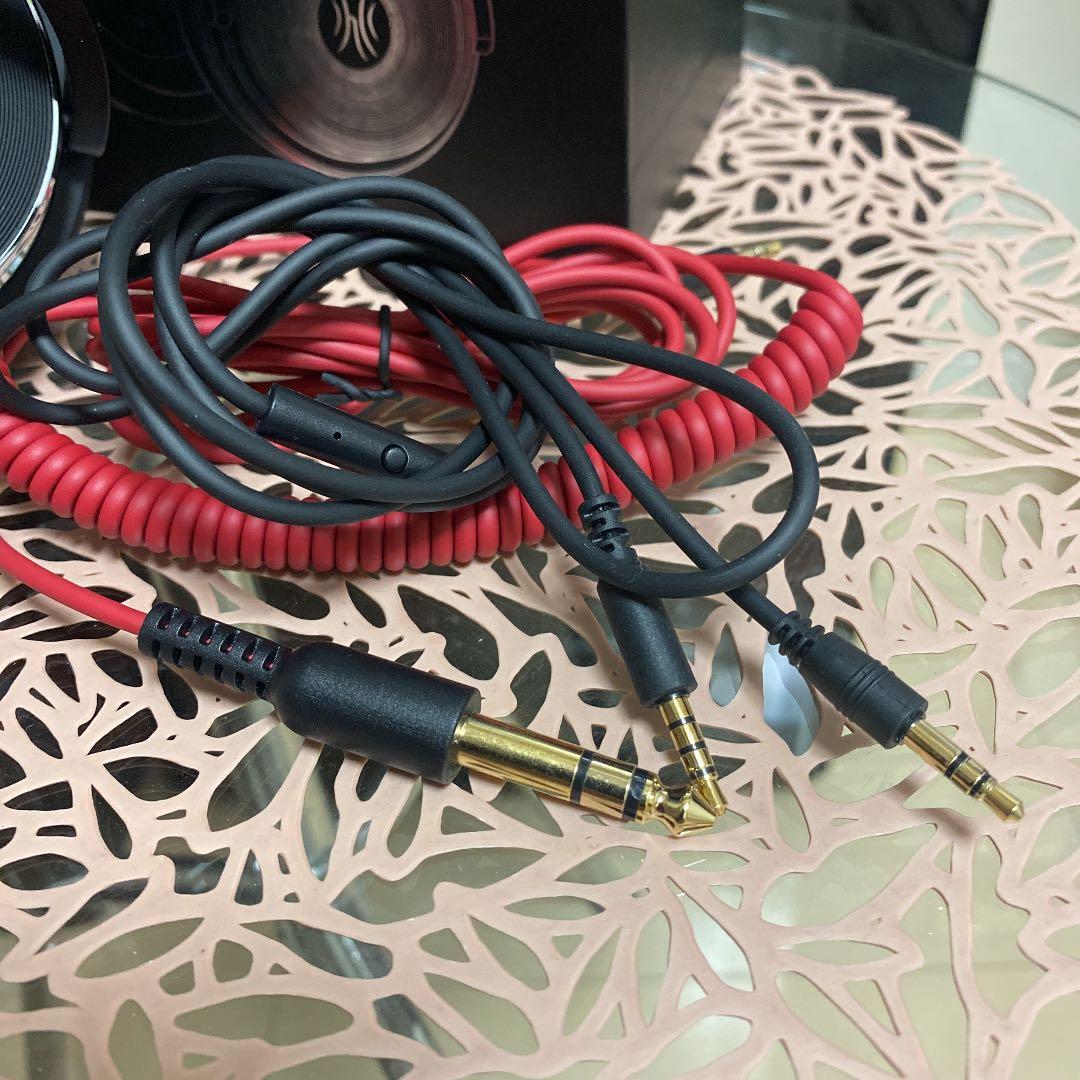 ハイレゾ対応　密閉型ヘッドホン