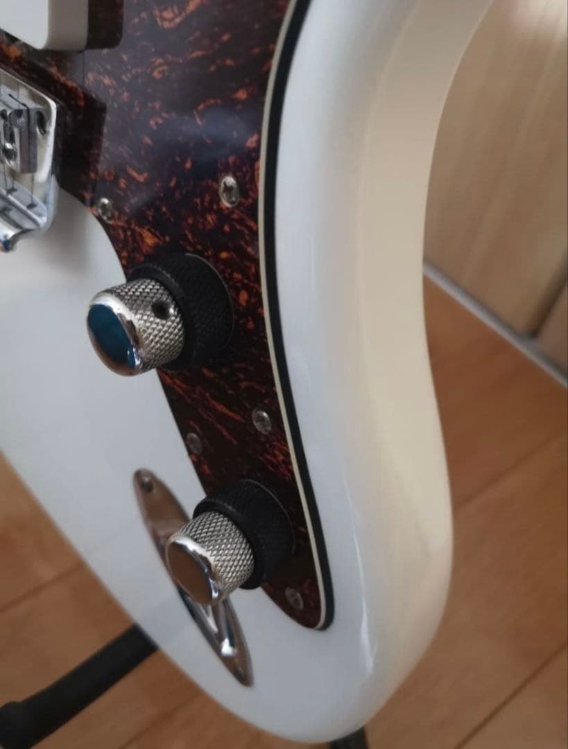 【*！様 Squier Vintage Modified ジャズマスター