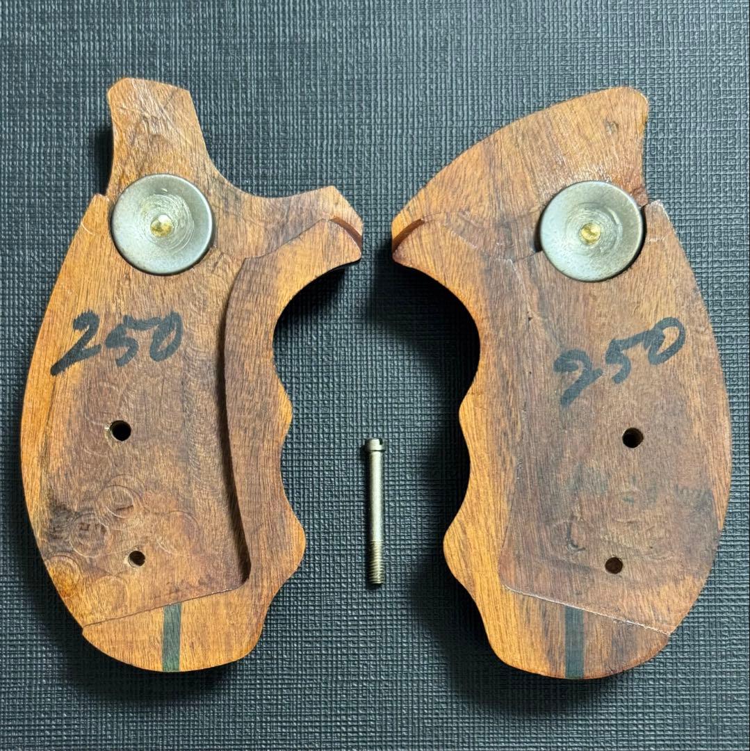 【実物】S&W社純正 ラウンドバット Kフレーム 木製グリップ オーバーサイズ