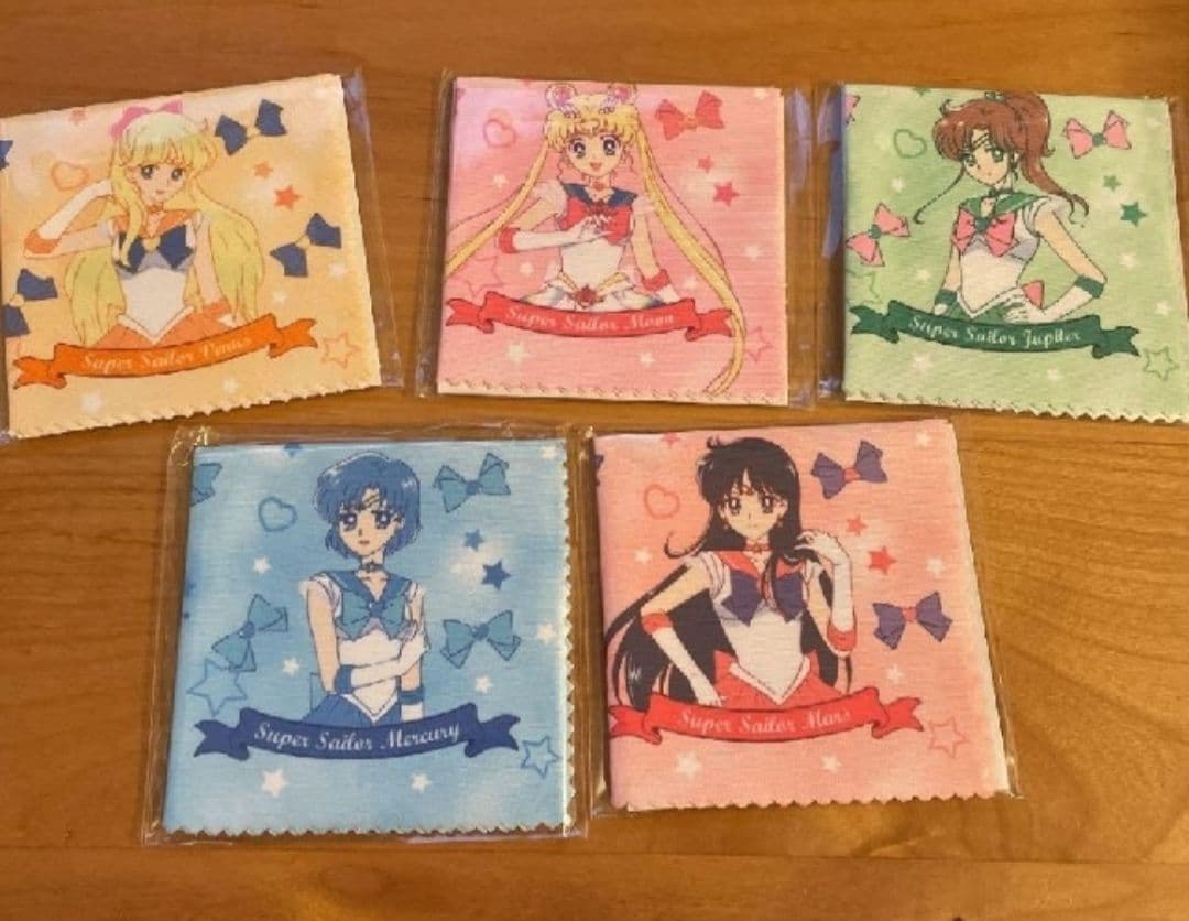 899円美少女戦士セーラームーンEternal オリジナルクロス　5枚セット