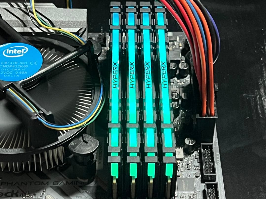 Kingston Hyper X RGB DDR4 3200 32GB セット