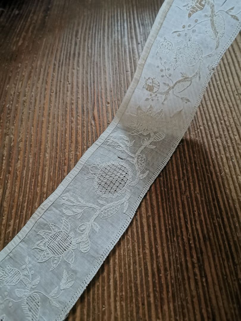 アンティーク ドレスデン or ブラーノレース 向日葵刺繍 上質リネン 美術館級