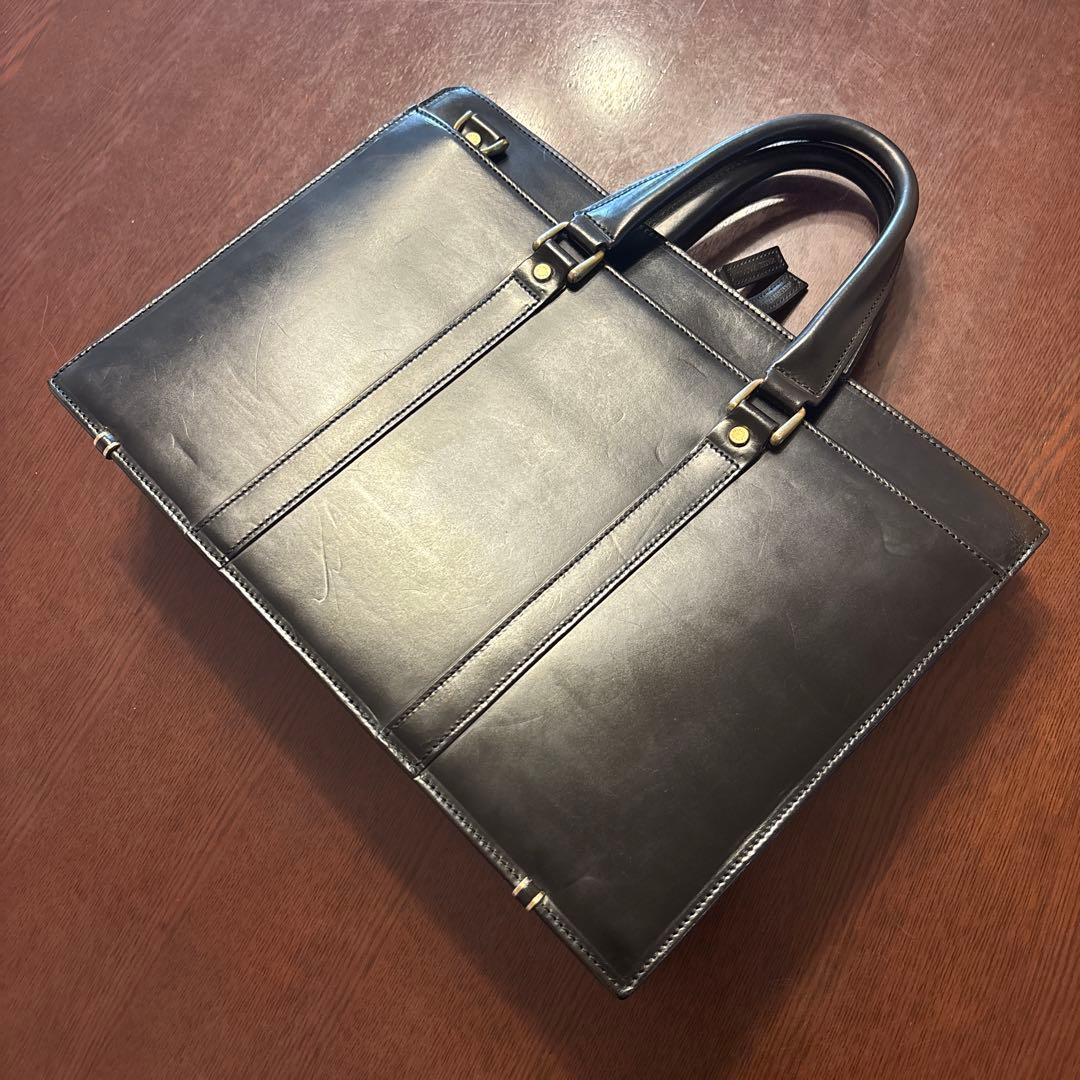 ココマイスター バンガーブリーフ 黒 ショルダー付 ブライドルレザー