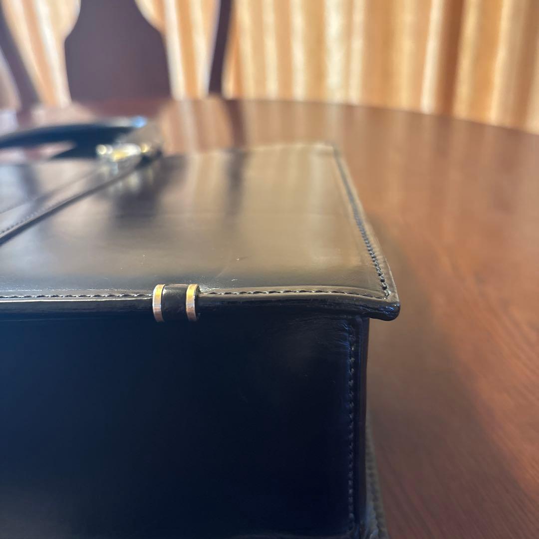 ココマイスター バンガーブリーフ 黒 ショルダー付 ブライドルレザー