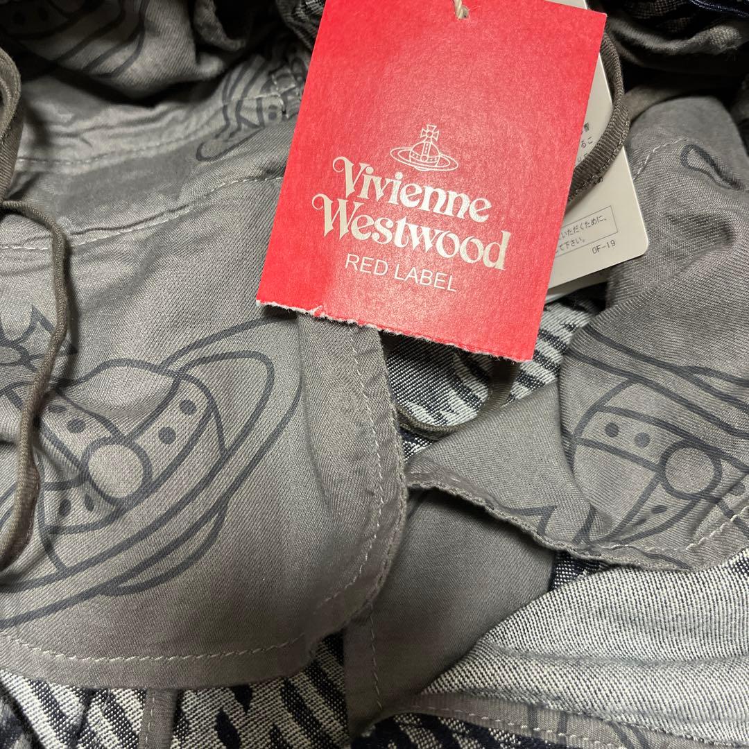 未使用タグ付きヴィヴィアンウエストウッド スカート