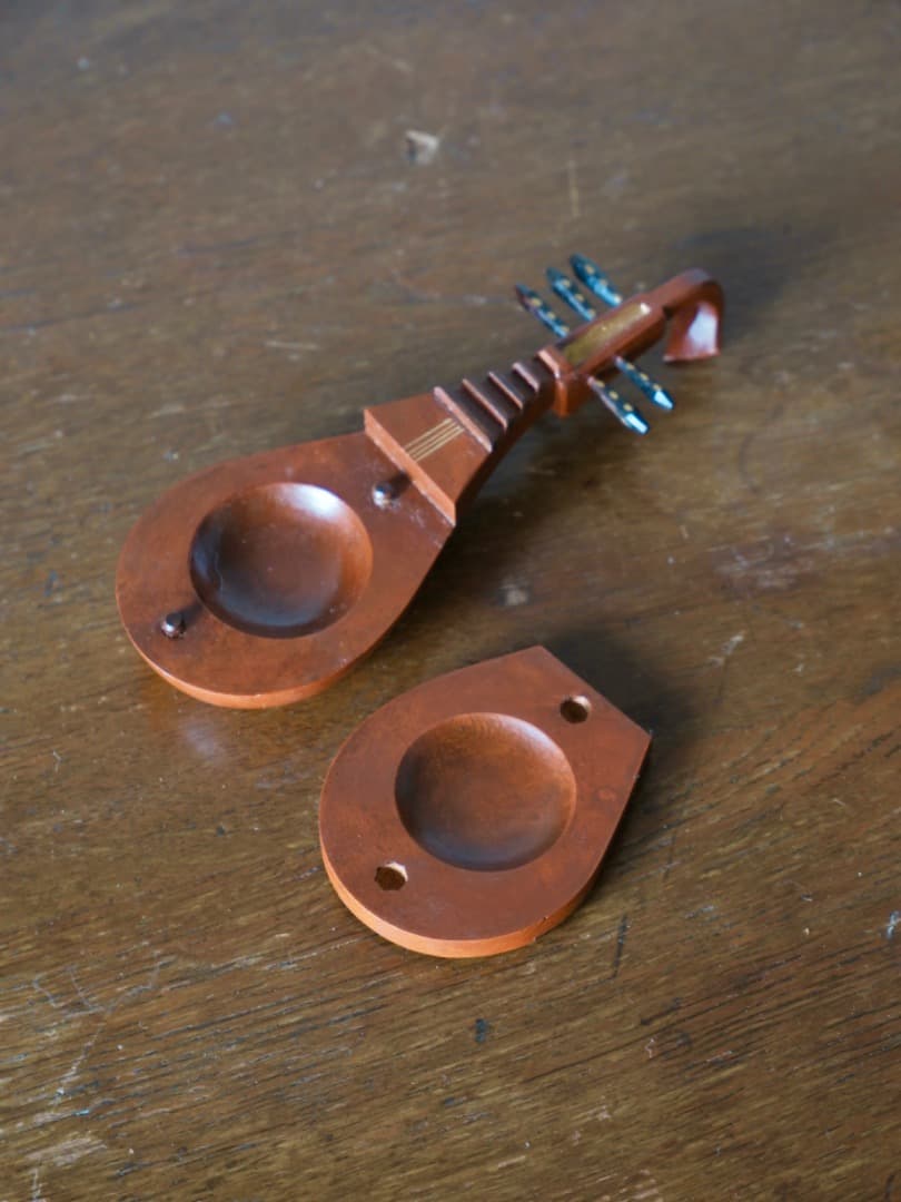 中林星山　木地寄　琵琶香合　茶道具　香道具　共箱　Q2209