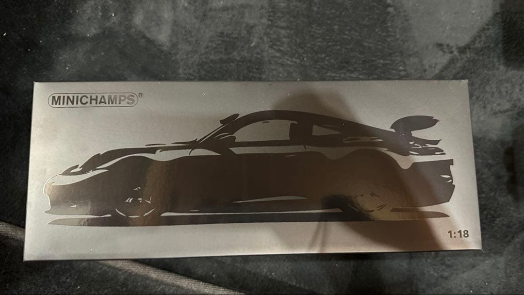 1/18 ポルシェ 911 GT3 2021(オレンジ×ブラックホイール)