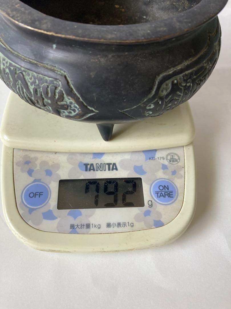 古香炉，古董，「大明宣德互部侍朗趙仲之監製」在銘，旧家藏出。