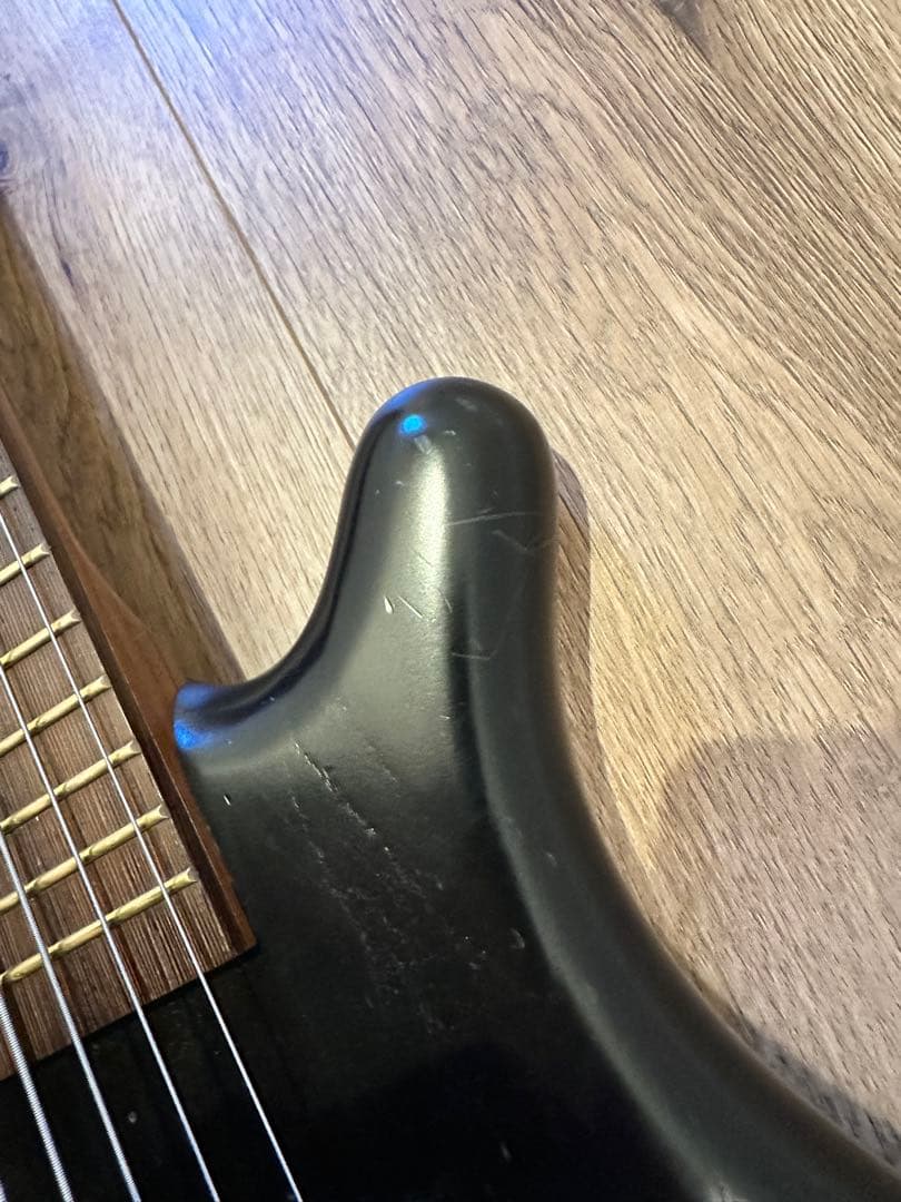 Warwick Corvette Bass 5弦 ブラック