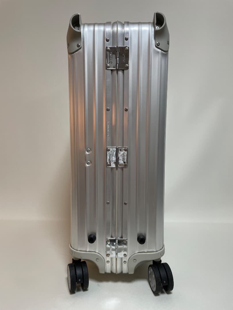 REMOWA リモア ４輪 キャリー ケース スーツケース シルバー