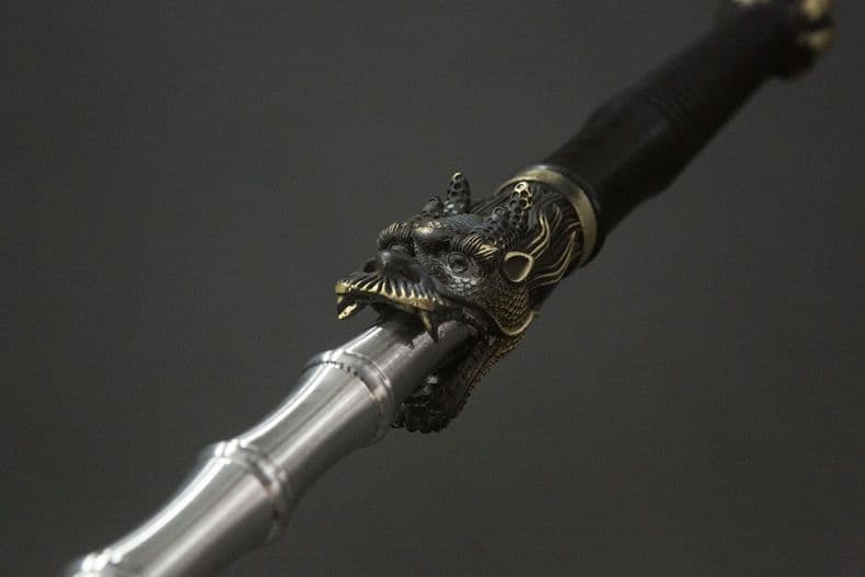 神龍 鋼鞭 古兵器 武具 手鍛造打 映画 ぼうげき 武術の棒 護身工具 装飾用