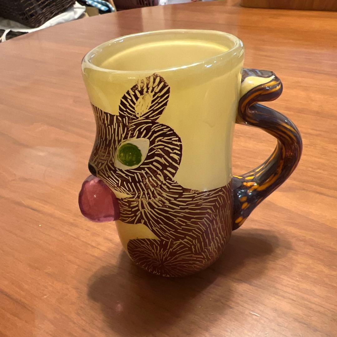 土井朋子さん　リス形ガラス製マグカップ