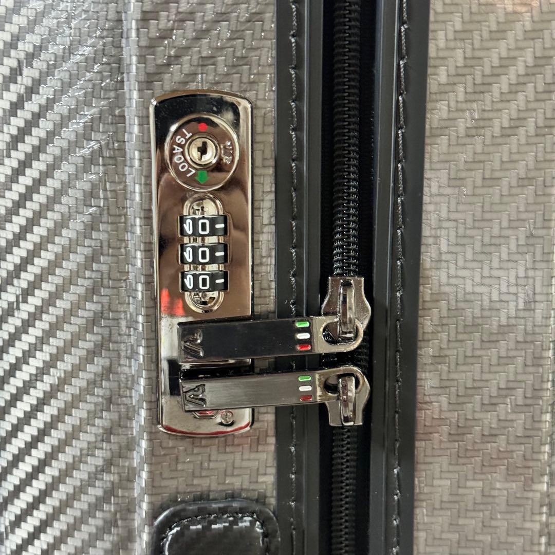 新品未使用✨RONCATO ロンカート WE ARE スーツケース　キャリー