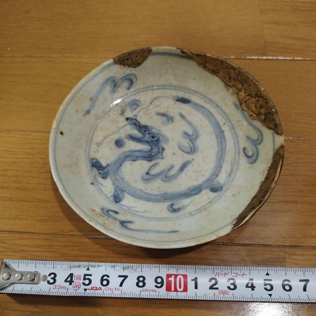 古い発掘品　初期伊万里の龍図　染付皿　直しあり