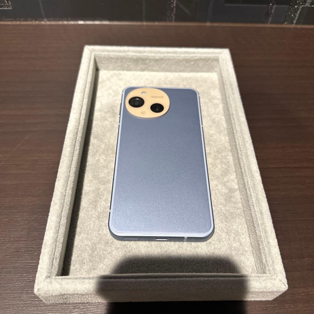 【美品】AQUOS sense9 128GB ブルー