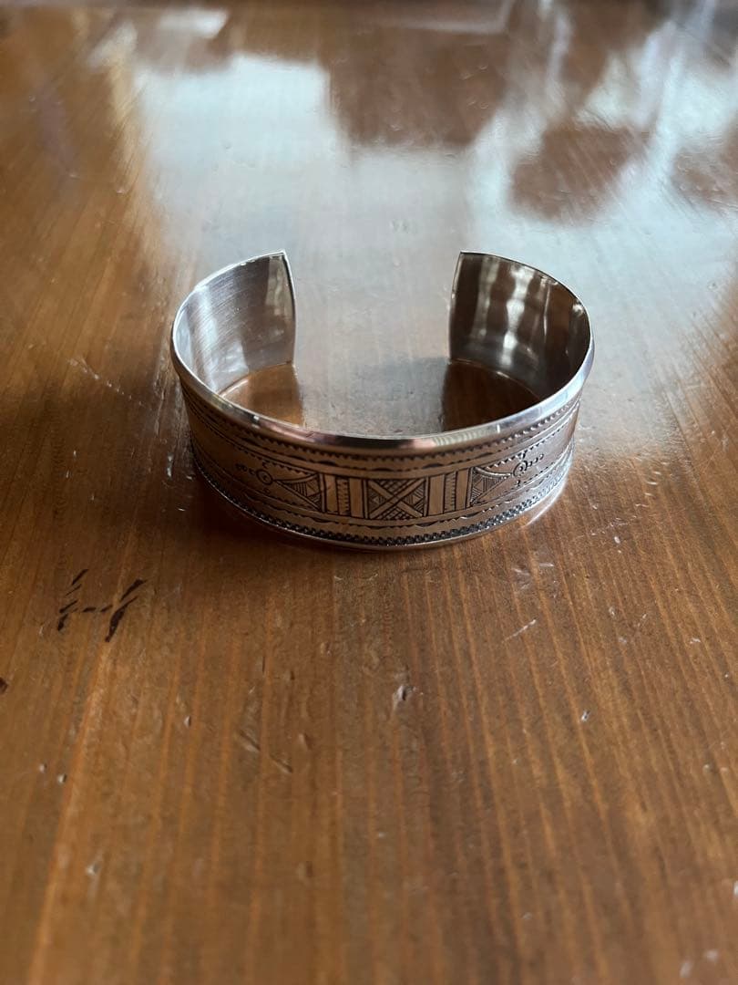 トゥアレグシルバー　バングル