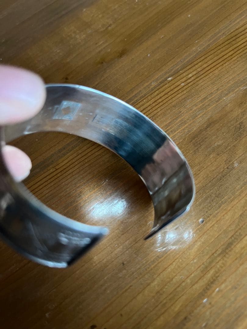 トゥアレグシルバー　バングル