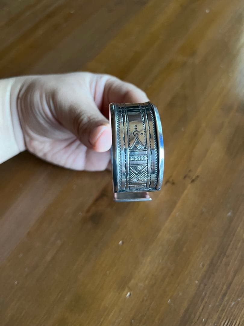 トゥアレグシルバー　バングル