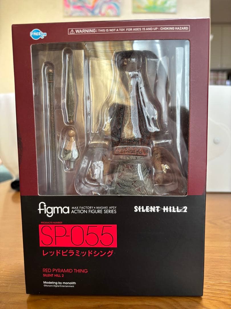 figma レッドピラミッドシング バブルヘッドナース