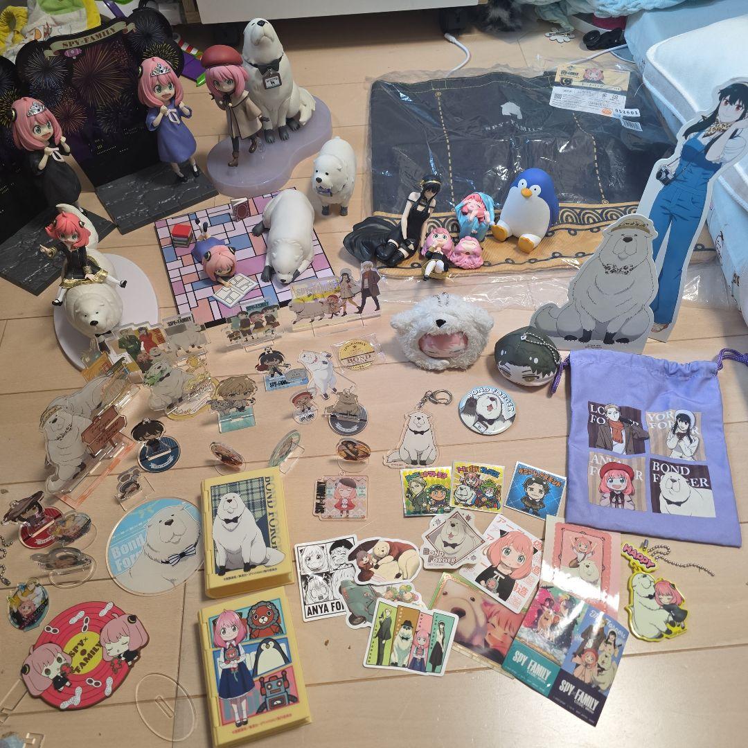 スパイファミリーグッズセット!!