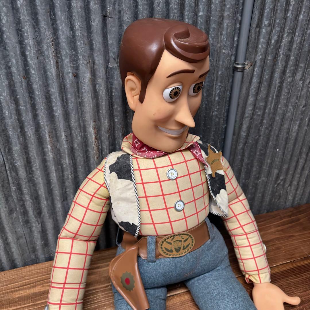 トイストーリー　人形　ウッディ　バズ・ライトイヤー　ぬいぐるみ　ディズニー