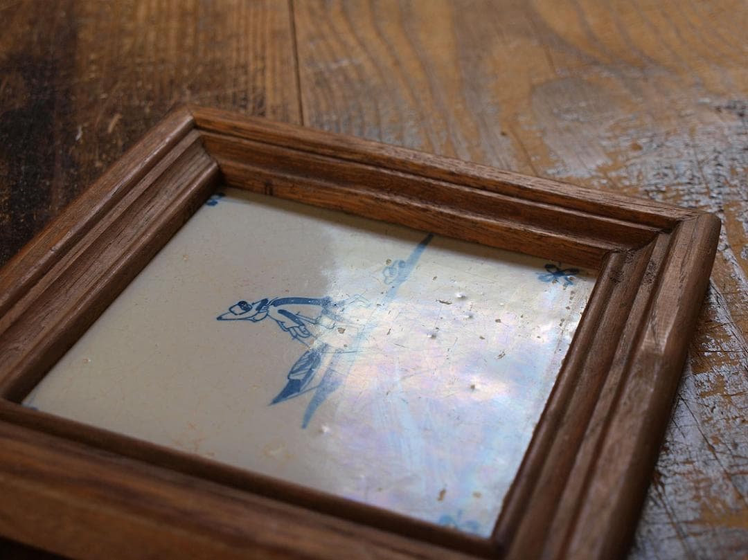 デルフトタイル そり遊び 何かを運ぶ人 帽子落ちてますよ 木製フレーム/J543