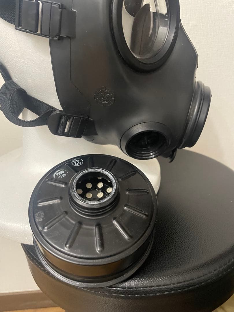 ガスマスク FM12(実物)