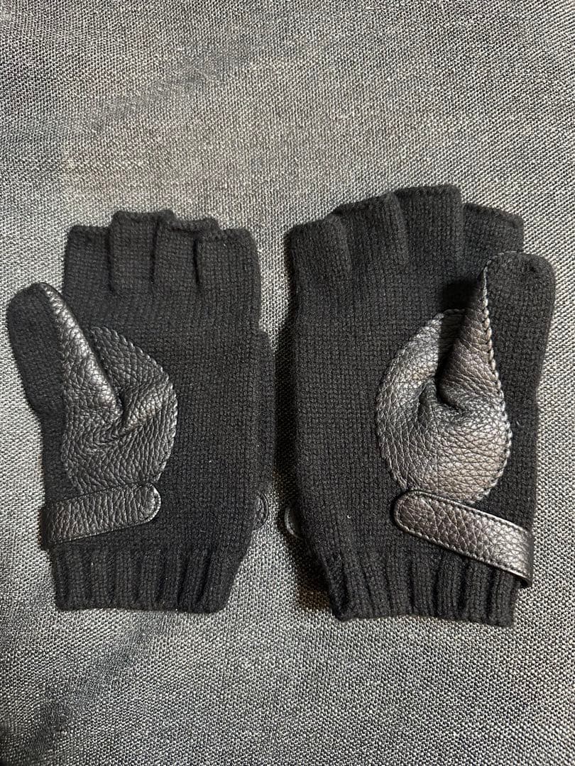 エルメス　手袋　指出せる