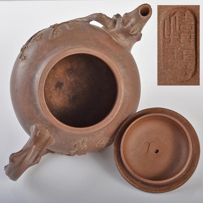 中国　紫砂　朱泥　貼梅文　急須　茶壷　在銘　M　R6224